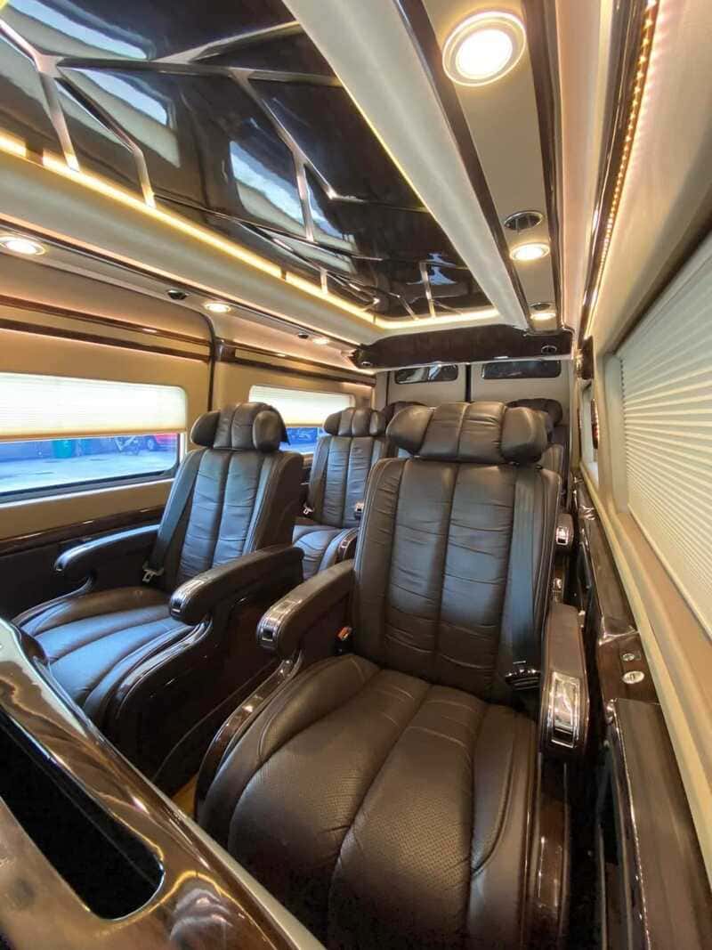 Nhà xe Dũng Huyền Limousine từ La Gi Bình Thuận đi TP.HCM