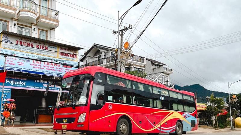 Nhà xe Tài Thắng Đà Lạt Lạc Dương Bảo Lâm đi Hà Nội Nước Ngầm