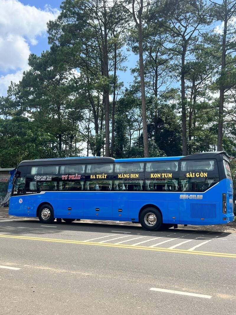 Đặt vé xe từ bến xe Miền Đông đi Kon Tum 17 hãng