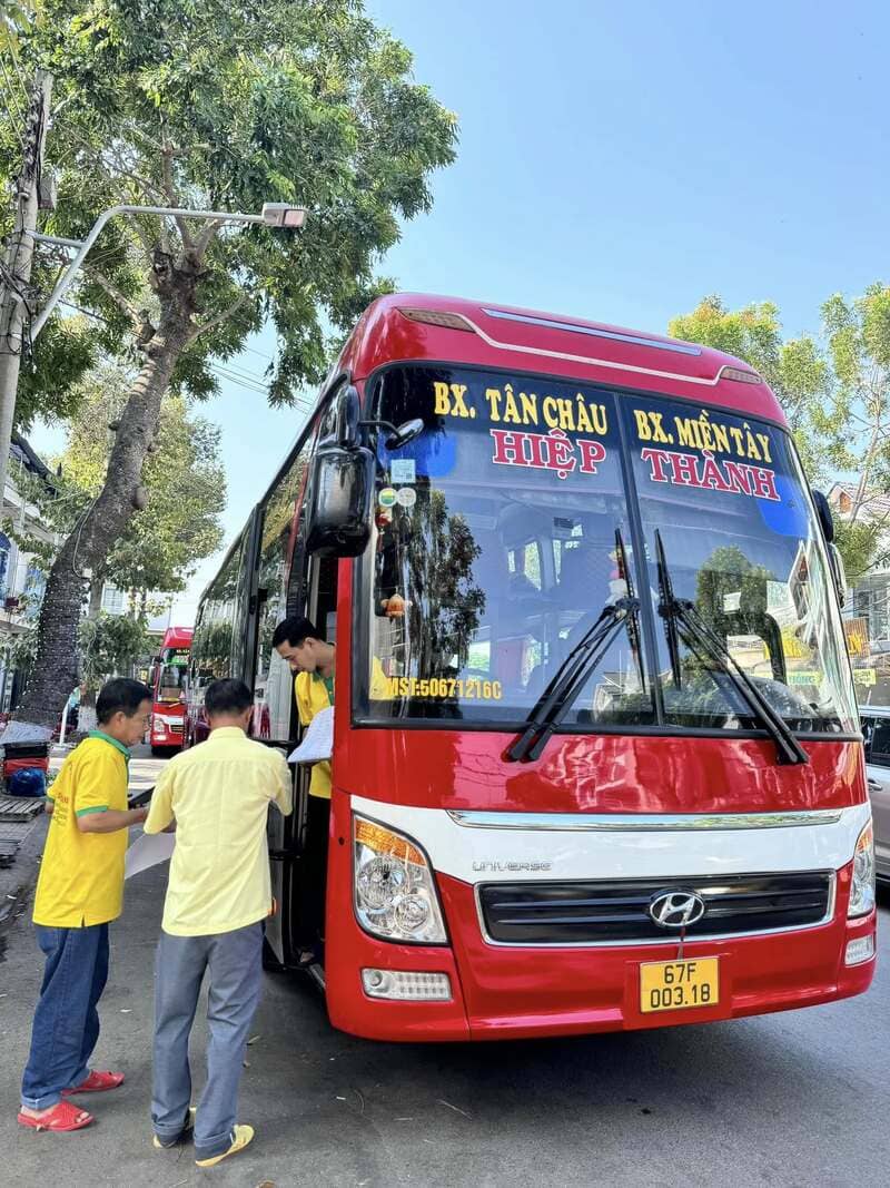 Đặt vé 10 nhà xe Sài Gòn (TPHCM) đi Tịnh Biên An Giang