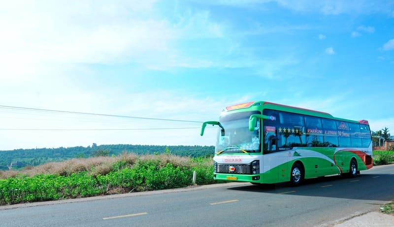 Đặt vé xe Quảng Nam đi Quảng Bình 12 hãng